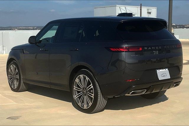 New 2025 Land Rover Range Rover Sport SE image 3