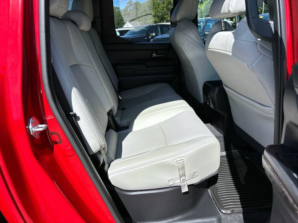 Used 2025 Toyota Tacoma Limited AWD/4WD image 18