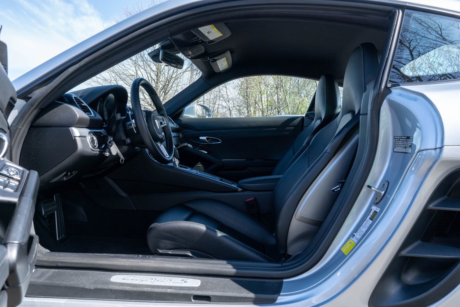 Used 2018 Porsche 718 Cayman S image 24