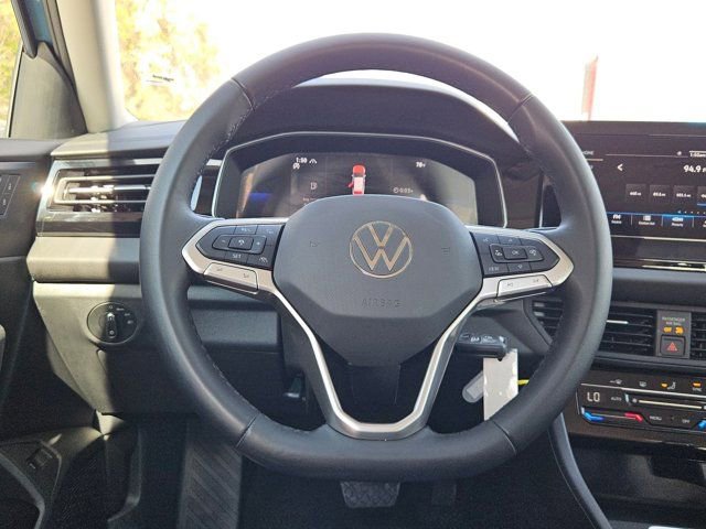 Used 2025 Volkswagen Jetta S image 22