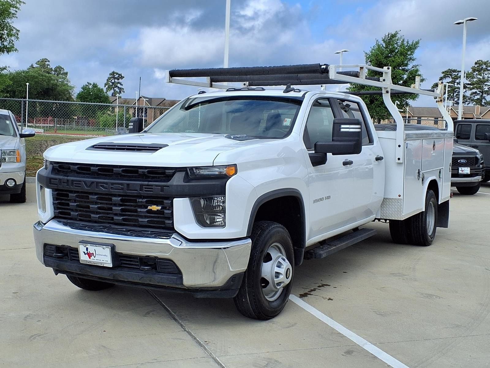 Used 2022 Chevrolet Silverado 3500 W/T w/ WT Convenience Package AWD/4WD image 3
