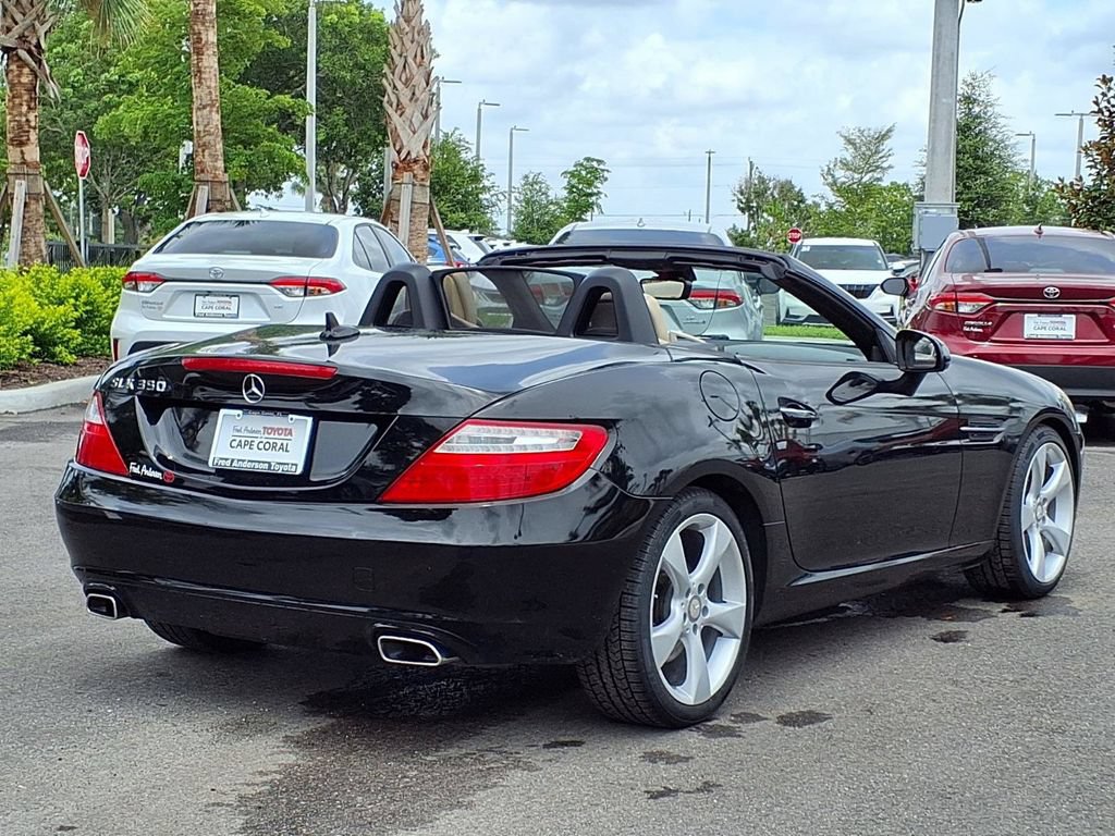 Used 2012 Mercedes-Benz SLK 350 image 16