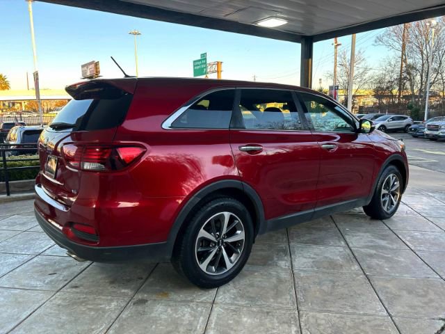 Used 2020 Kia Sorento LX image 4