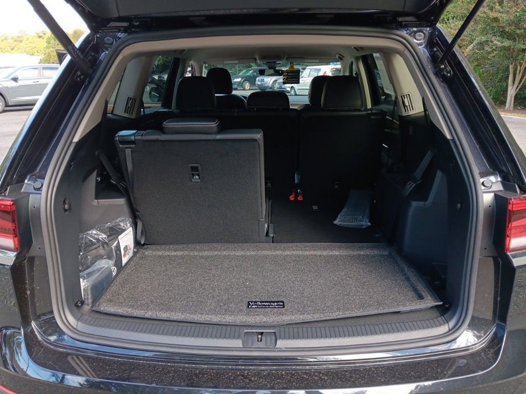 Used 2025 Volkswagen Atlas SE image 22
