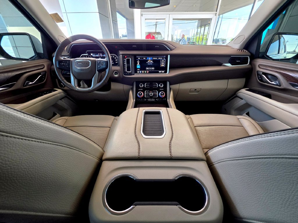 Used 2021 GMC Yukon Denali AWD/4WD image 18