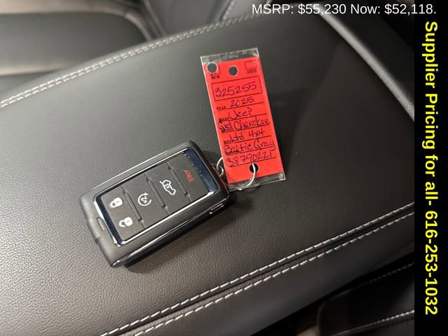 New 2025 Jeep Grand Cherokee Limited image 29