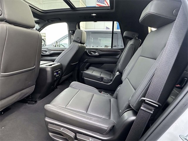 Used 2022 Chevrolet Tahoe LT w/ Luxury Package image 14