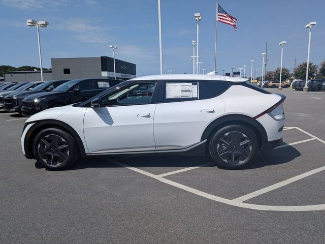 New 2026 Kia EV6 Light RWD image 6
