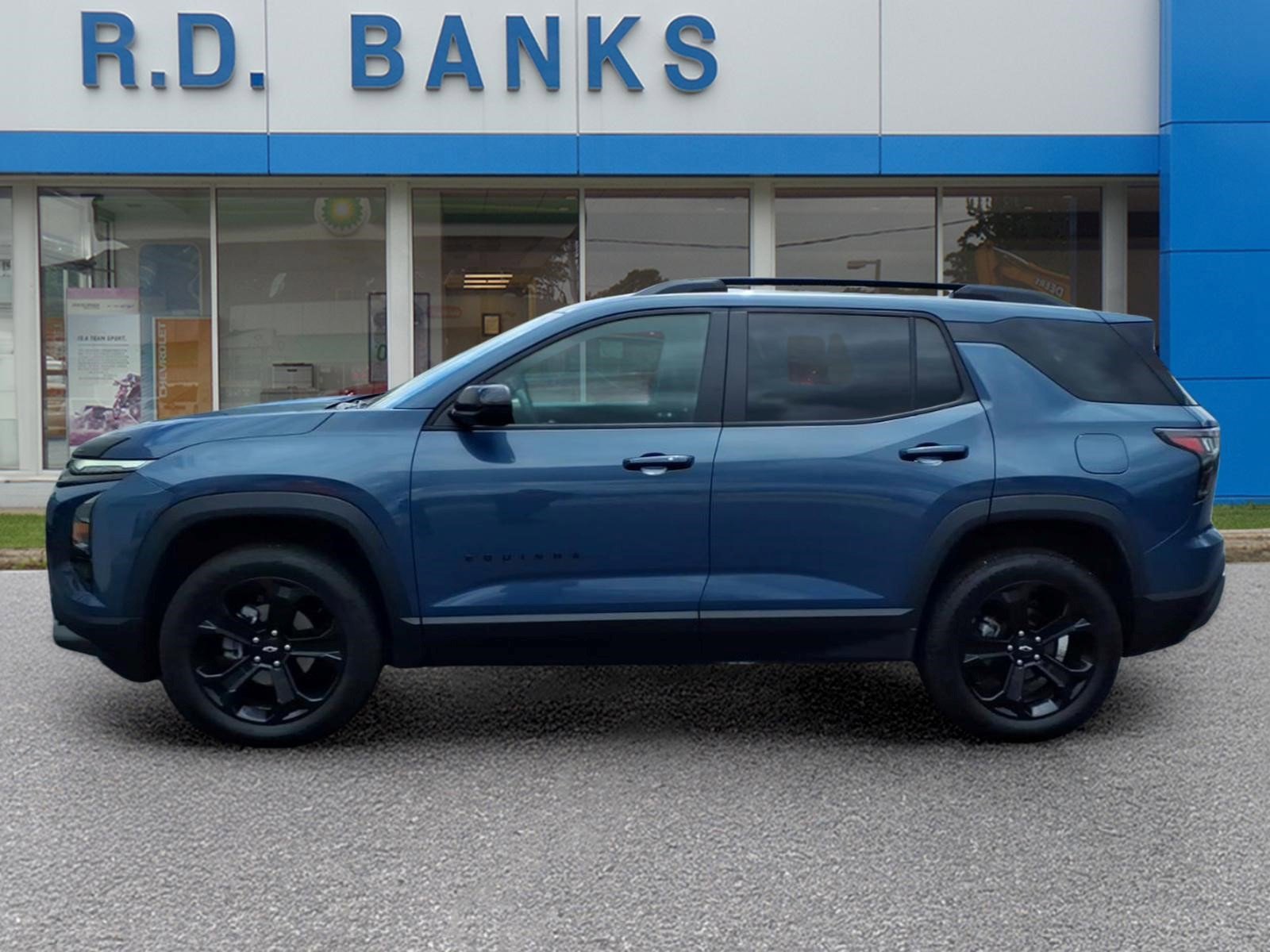Used 2025 Chevrolet Equinox LT w/ Midnight Edition FWD image 2