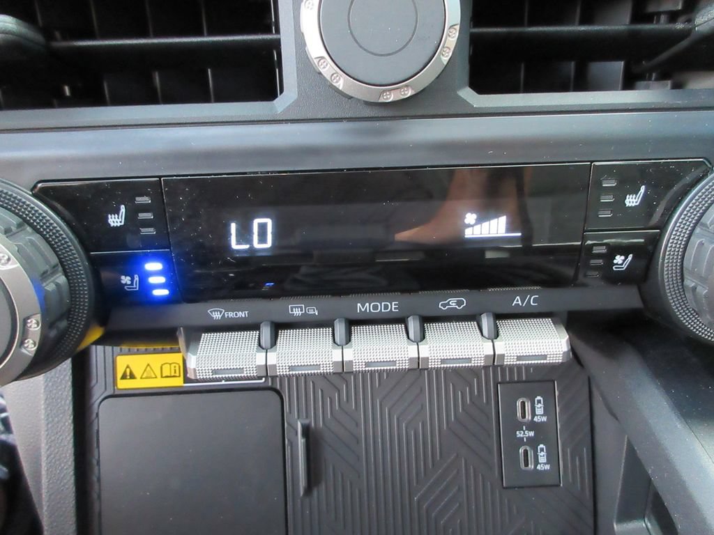 Used 2026 Toyota 4Runner TRD Sport Premium AWD/4WD image 32