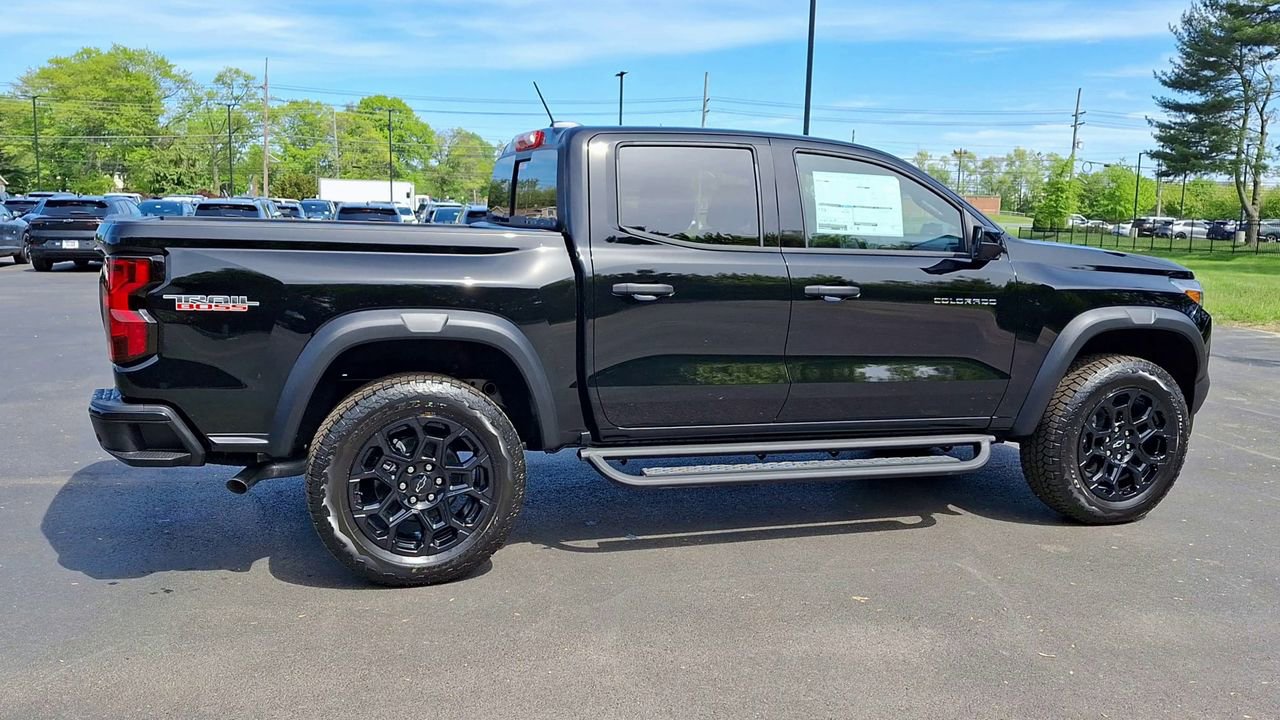 New 2026 Chevrolet Colorado Trail Boss AWD/4WD image 3