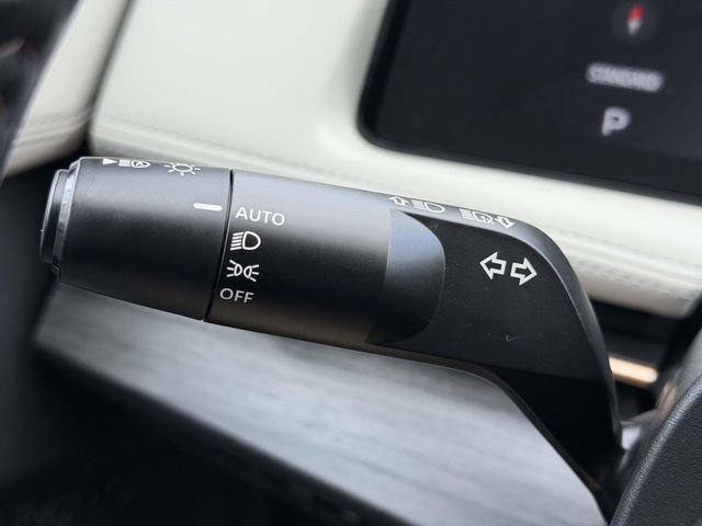 Used 2023 Nissan Ariya FWD image 21