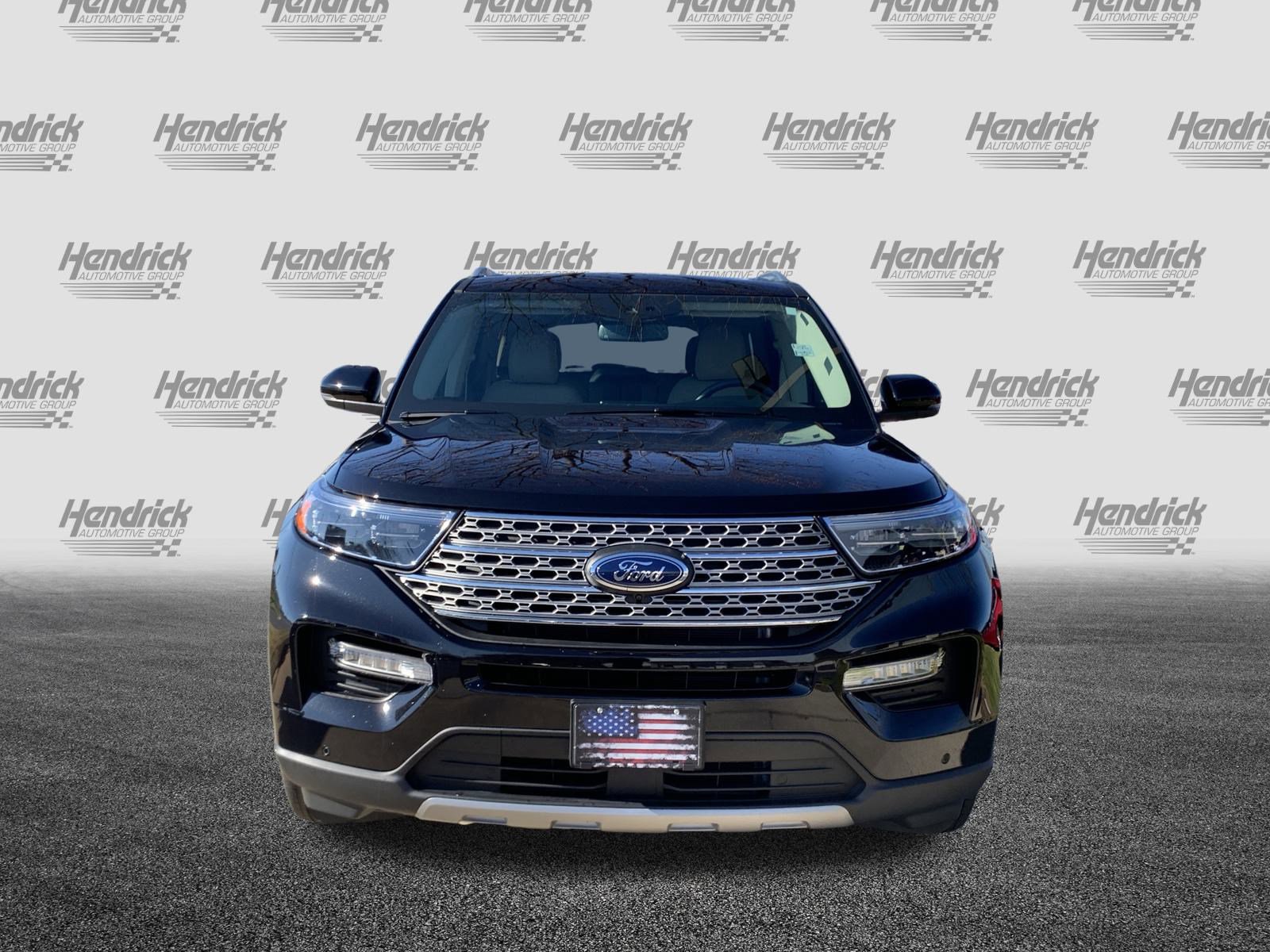 Used 2023 Ford Explorer Limited w/ Equipment Group 301A image 3