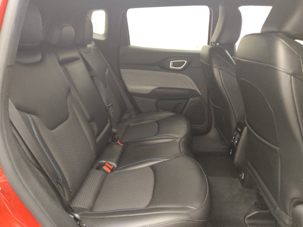 Used 2023 Jeep Compass Latitude w/ Convenience Group AWD/4WD image 19