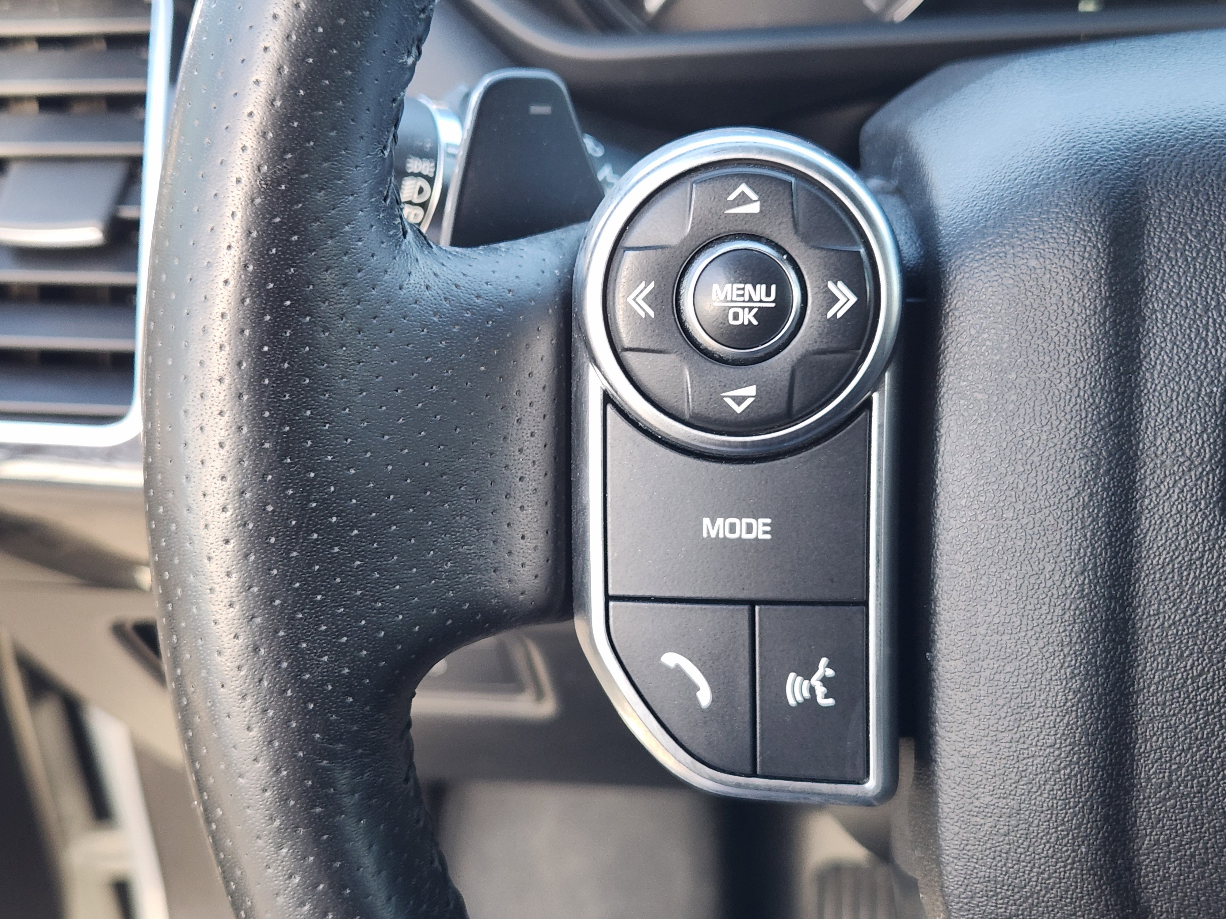 Used 2017 Land Rover Range Rover Sport image 29