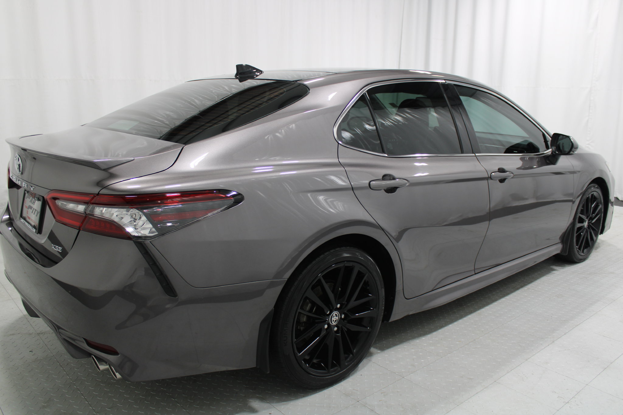 Used 2022 Toyota Camry XSE w/ Navigation Package FWD image 6