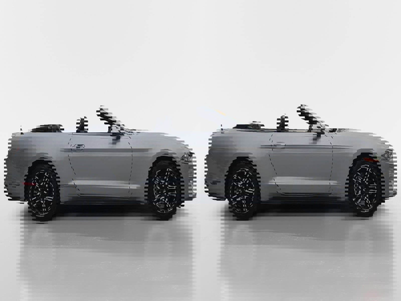 Used 2022 Ford Mustang Premium image 2