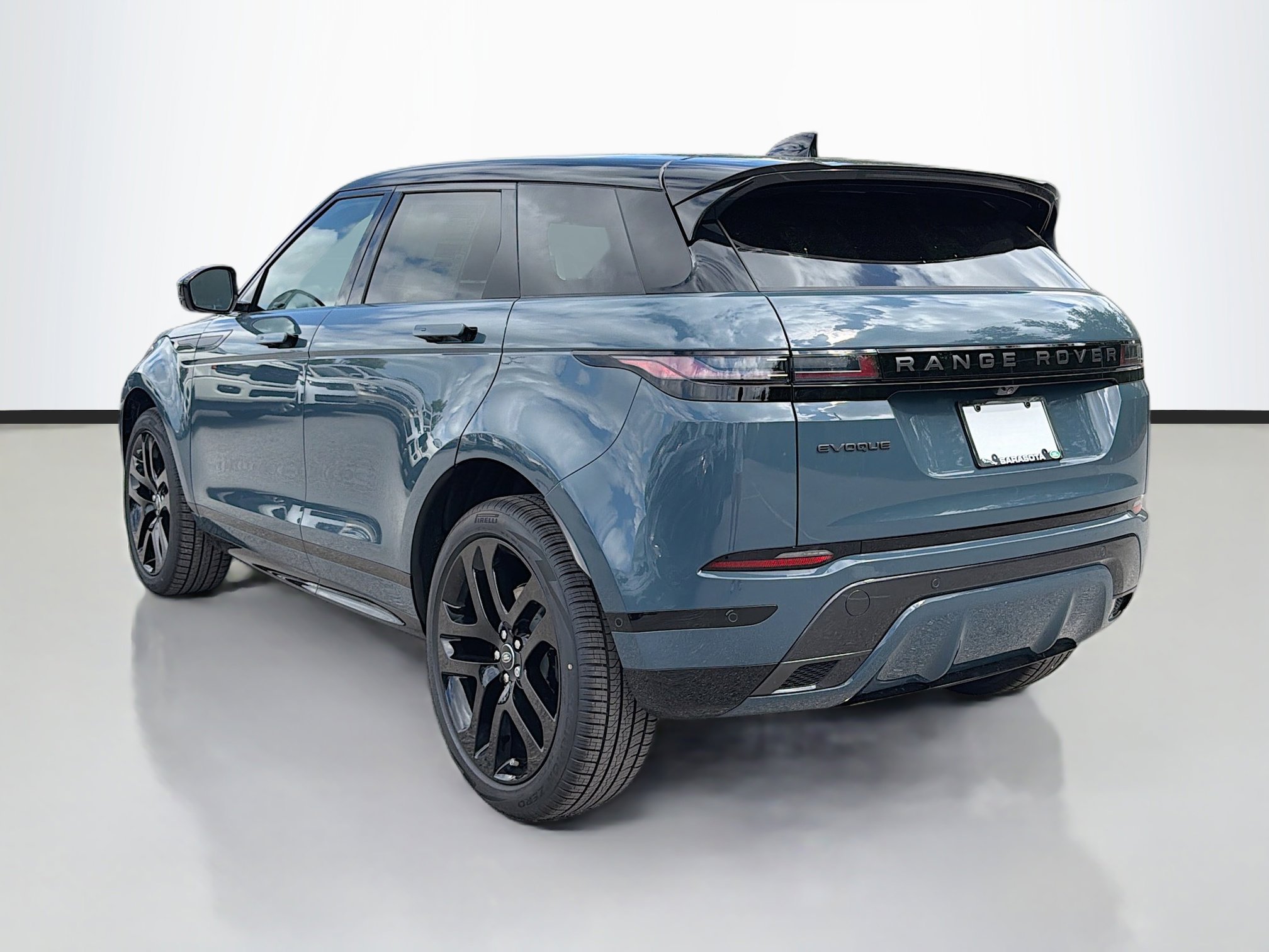 New 2026 Land Rover Range Rover Evoque Dynamic SE AWD/4WD image 3