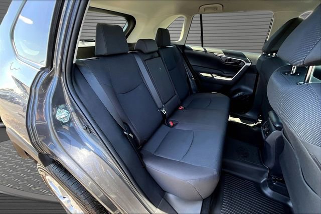 Used 2024 Toyota RAV4 LE AWD/4WD image 25