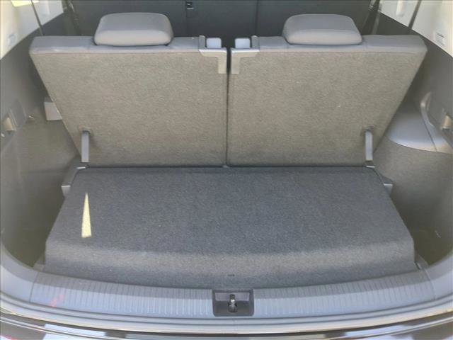 Used 2021 Volkswagen Tiguan S image 6