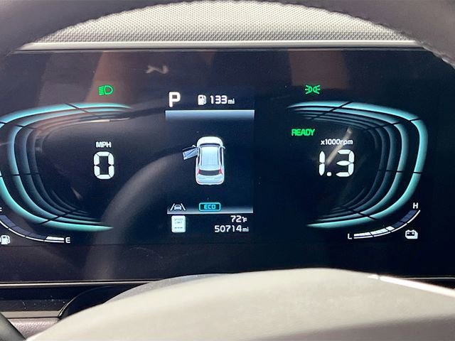 Certified 2023 Kia Niro EX FWD image 12