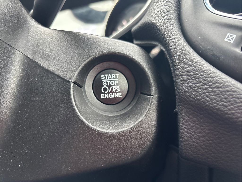 Used 2020 Jeep Compass Latitude w/ Cold Weather Group image 29