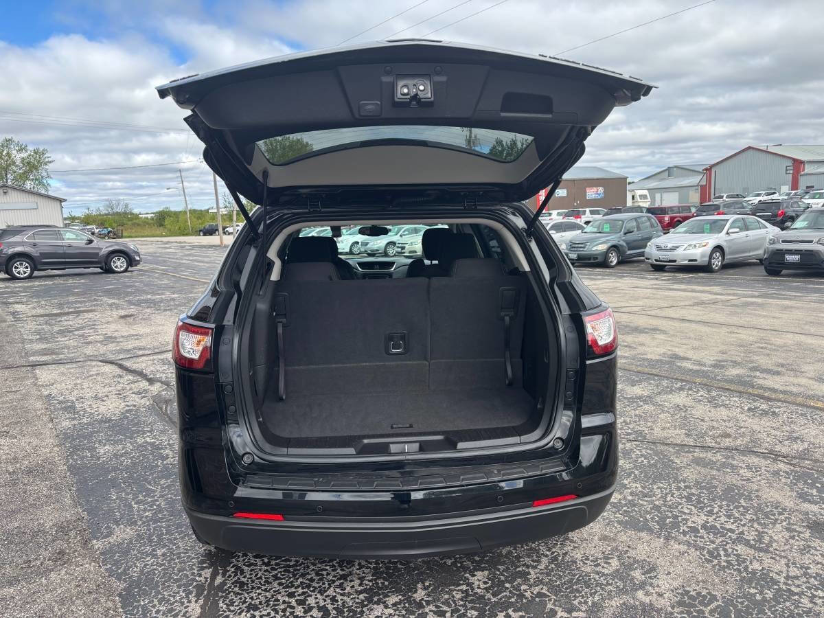 Used 2016 Chevrolet Traverse LT image 13