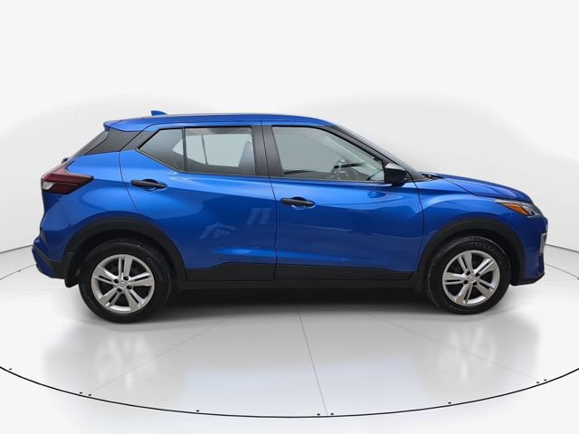 Used 2025 Nissan Kicks Play S FWD image 5