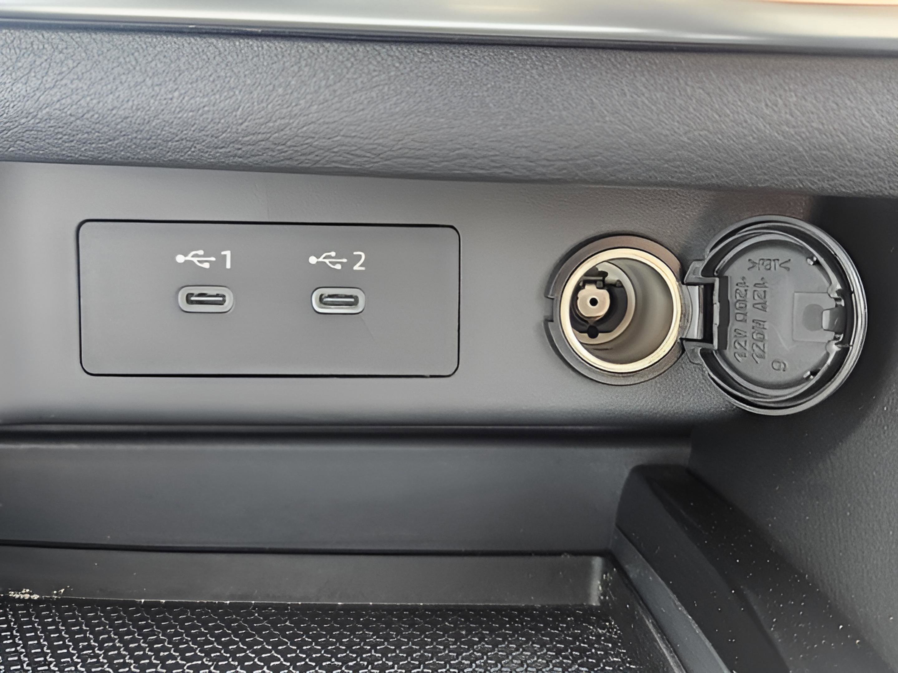 Used 2024 Nissan Rogue S FWD image 20