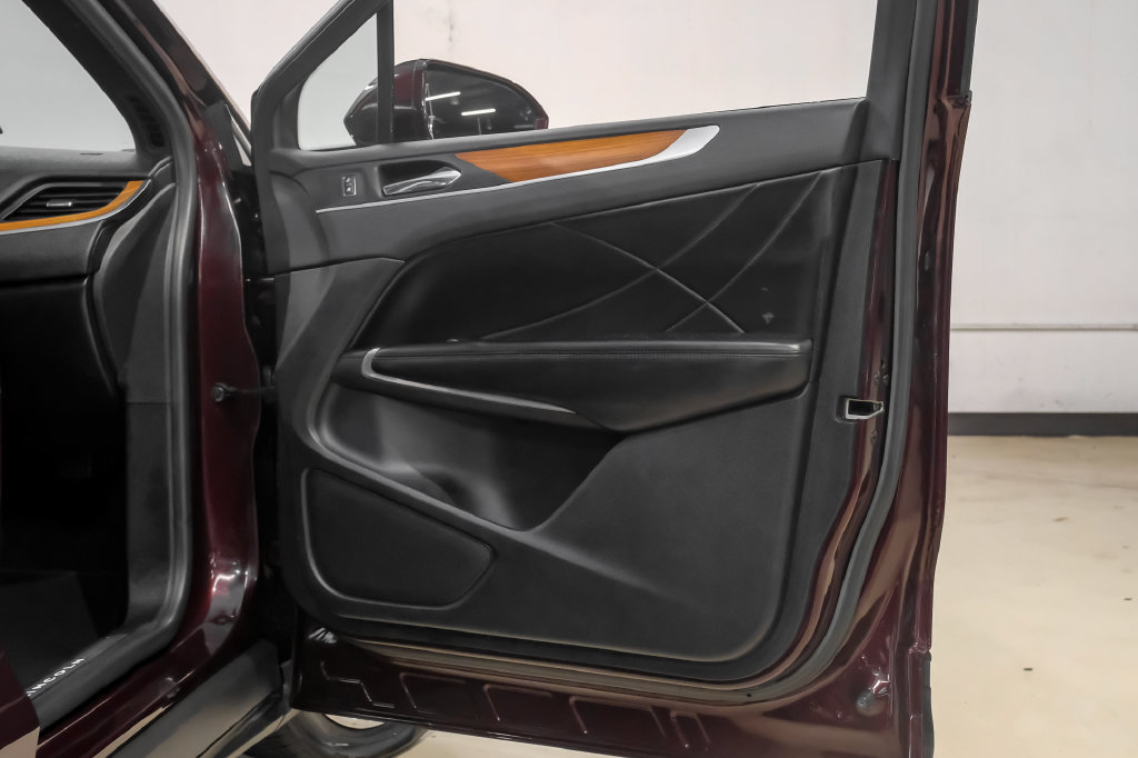 Used 2019 Lincoln MKC Select w/ Select Plus Package FWD image 56