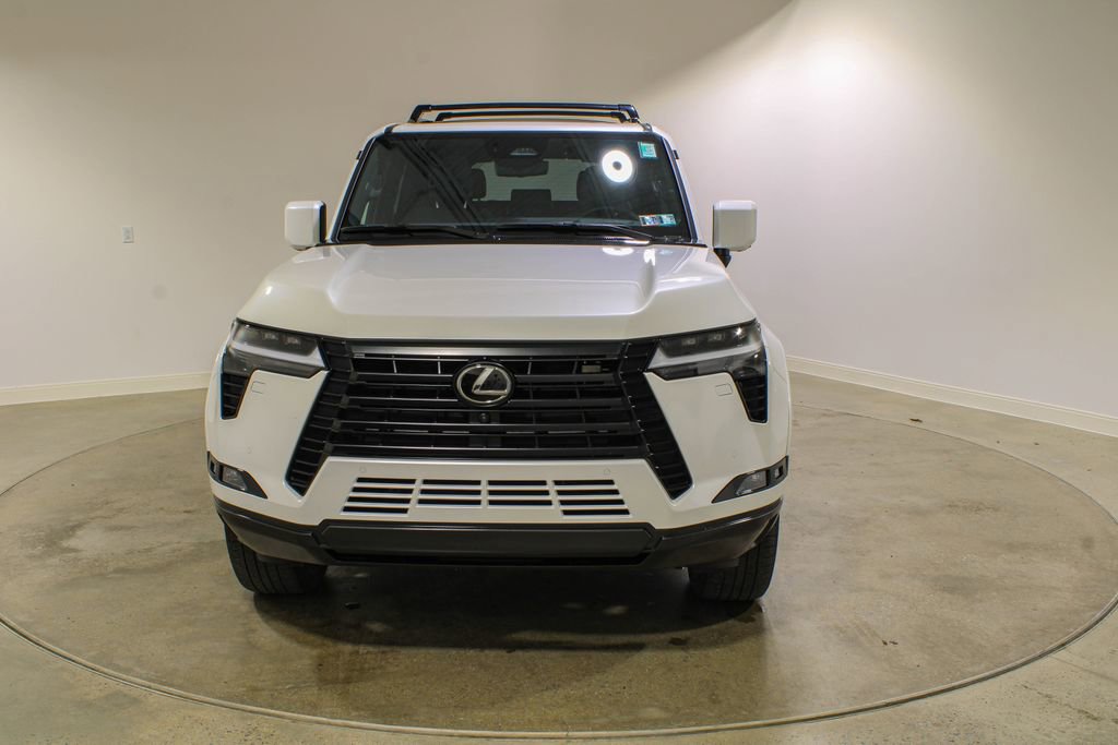 Used 2025 Lexus GX 550 w/ Accessory Package (2T) image 8