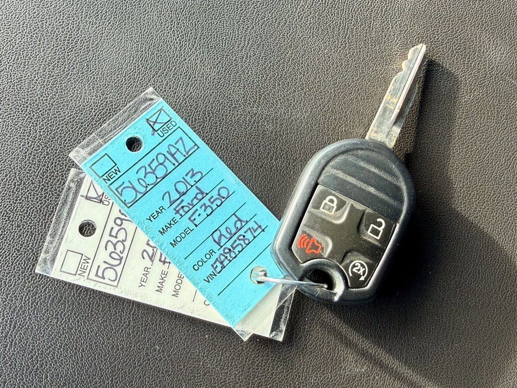 Used 2013 Ford F350 Lariat w/ Lariat Interior Pkg image 25