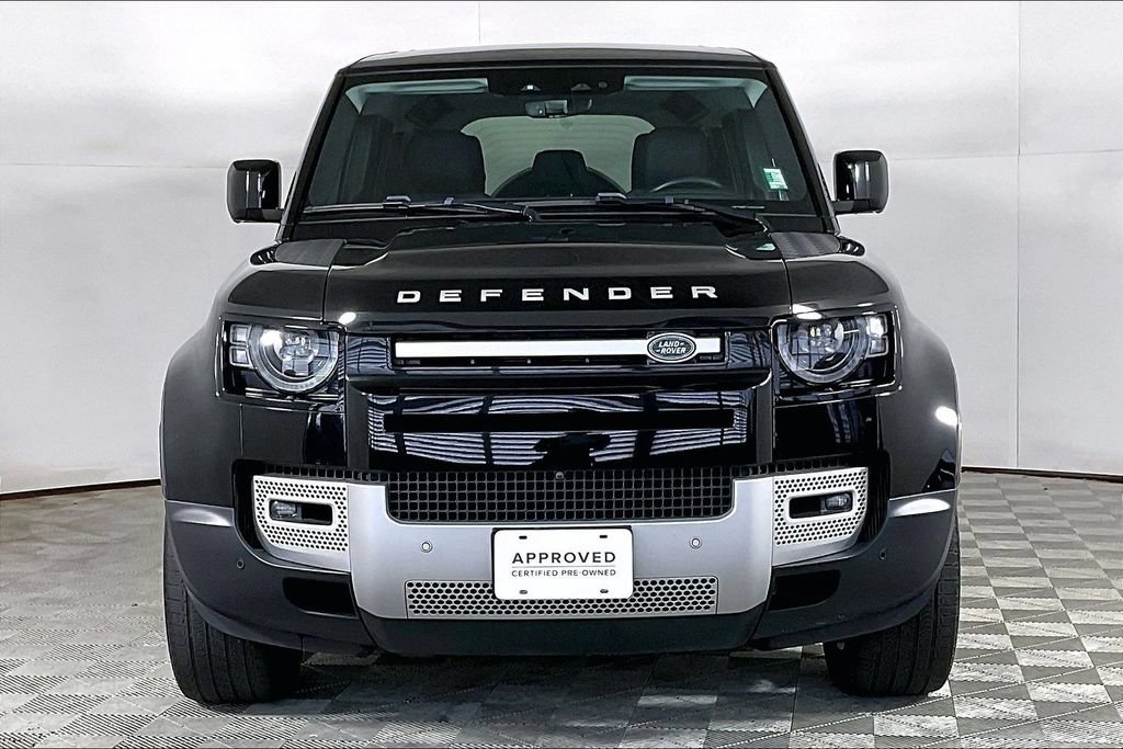 Used 2024 Land Rover Defender 110 SE AWD/4WD image 2