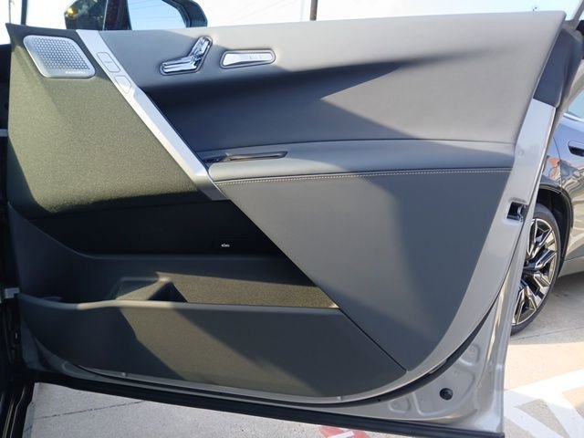 New 2026 BMW iX M70 image 17