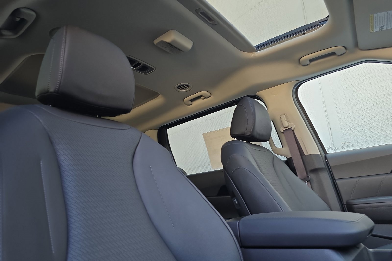 New 2026 Kia Carnival SX Prestige image 12