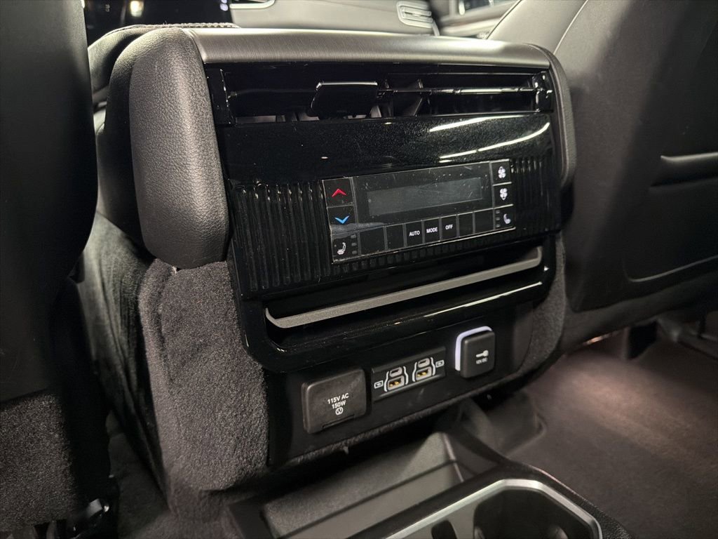 New 2025 Jeep Wagoneer Series II w/ Convenience Group I AWD/4WD image 15