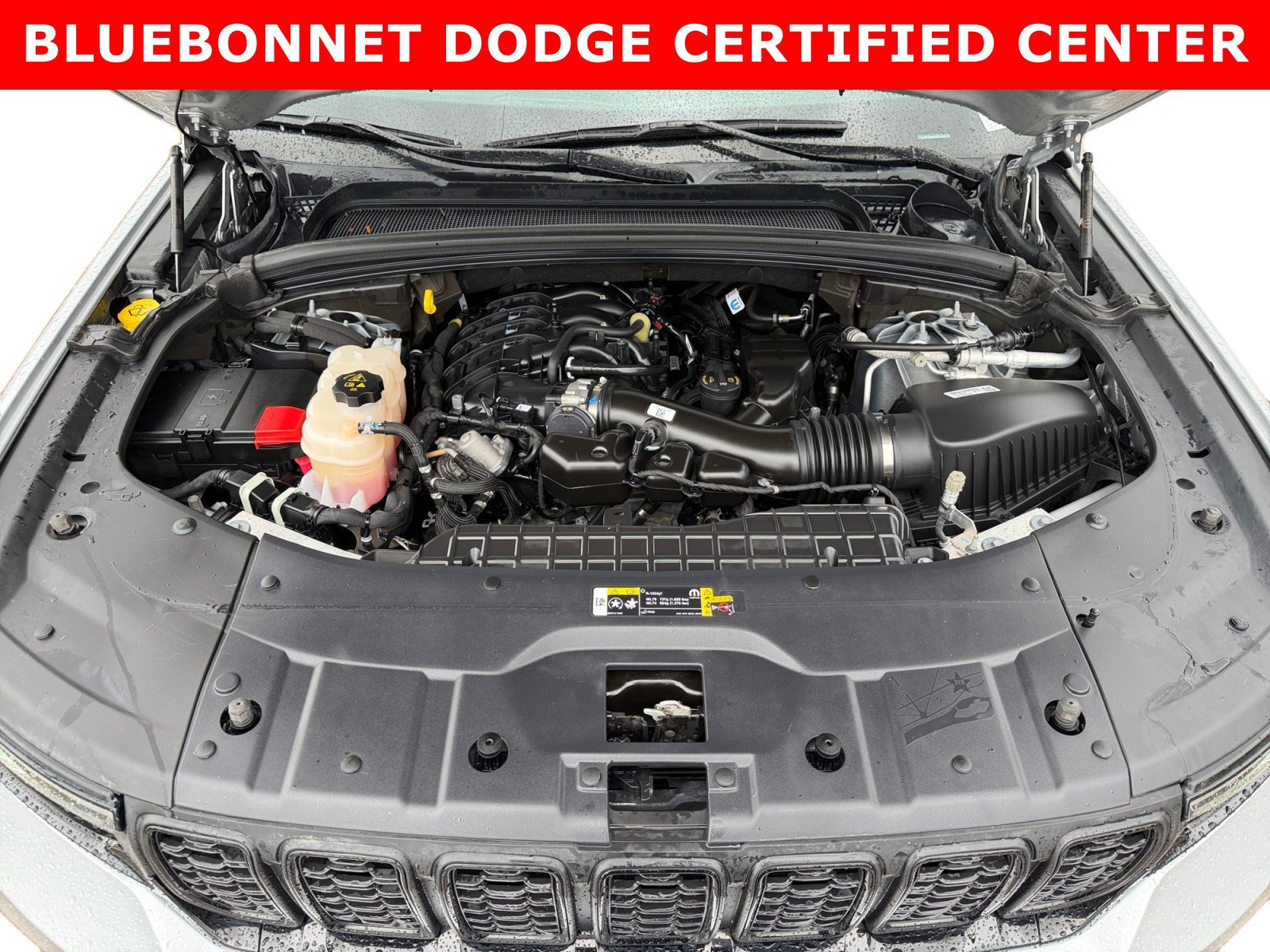 Used 2024 Jeep Grand Cherokee Altitude AWD/4WD image 24