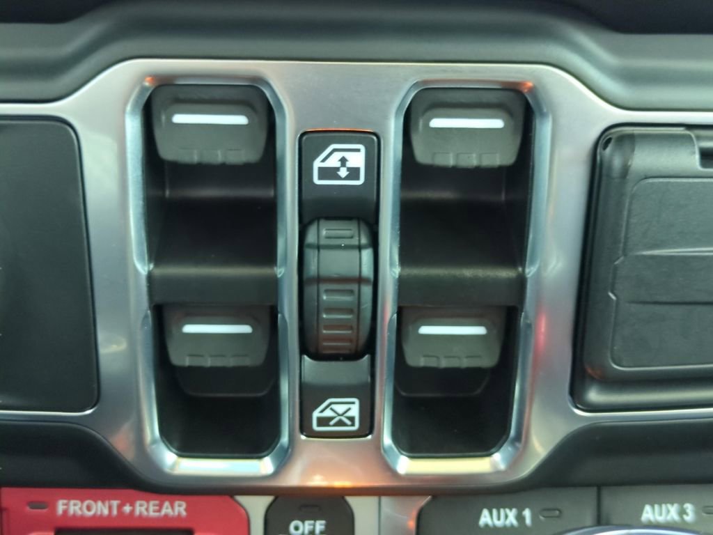 Used 2023 Jeep Wrangler Unlimited Rubicon 392 AWD/4WD image 18