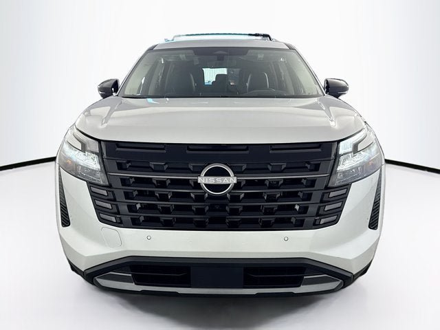 New 2026 Nissan Pathfinder Platinum AWD/4WD image 2