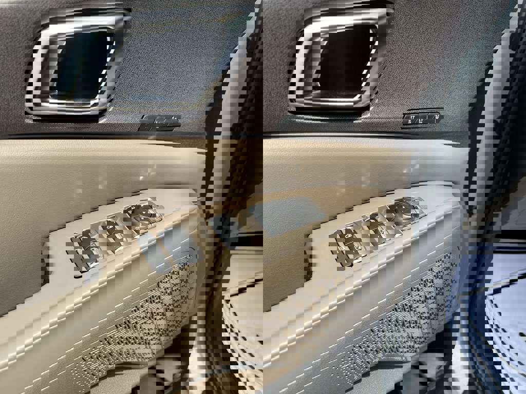 New 2026 Kia Carnival EX image 21