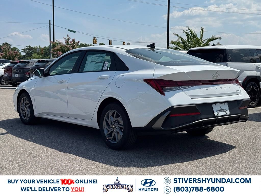 New 2026 Hyundai Elantra Hybrid FWD image 11