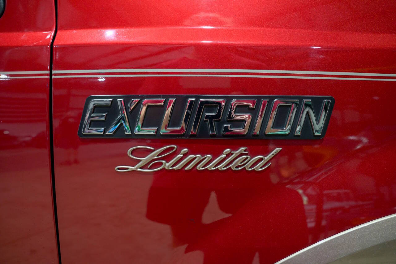 Used 2001 Ford Excursion Limited AWD/4WD image 27