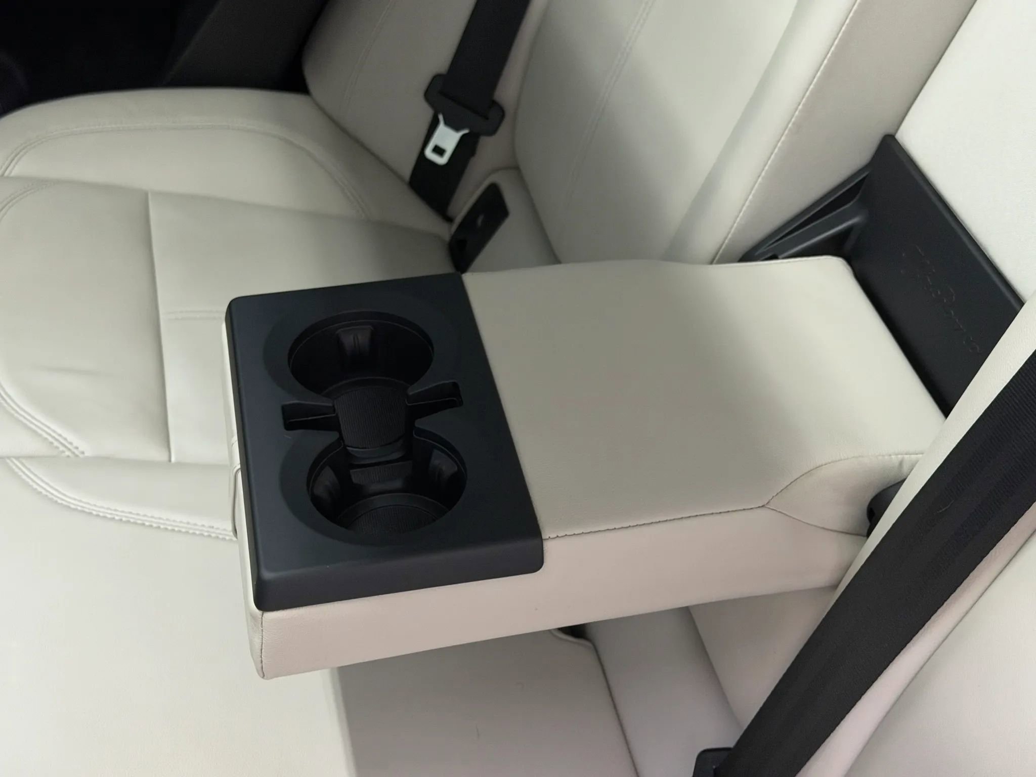 Used 2020 Alfa Romeo Stelvio Ti w/ Nero Edizione AWD/4WD image 33