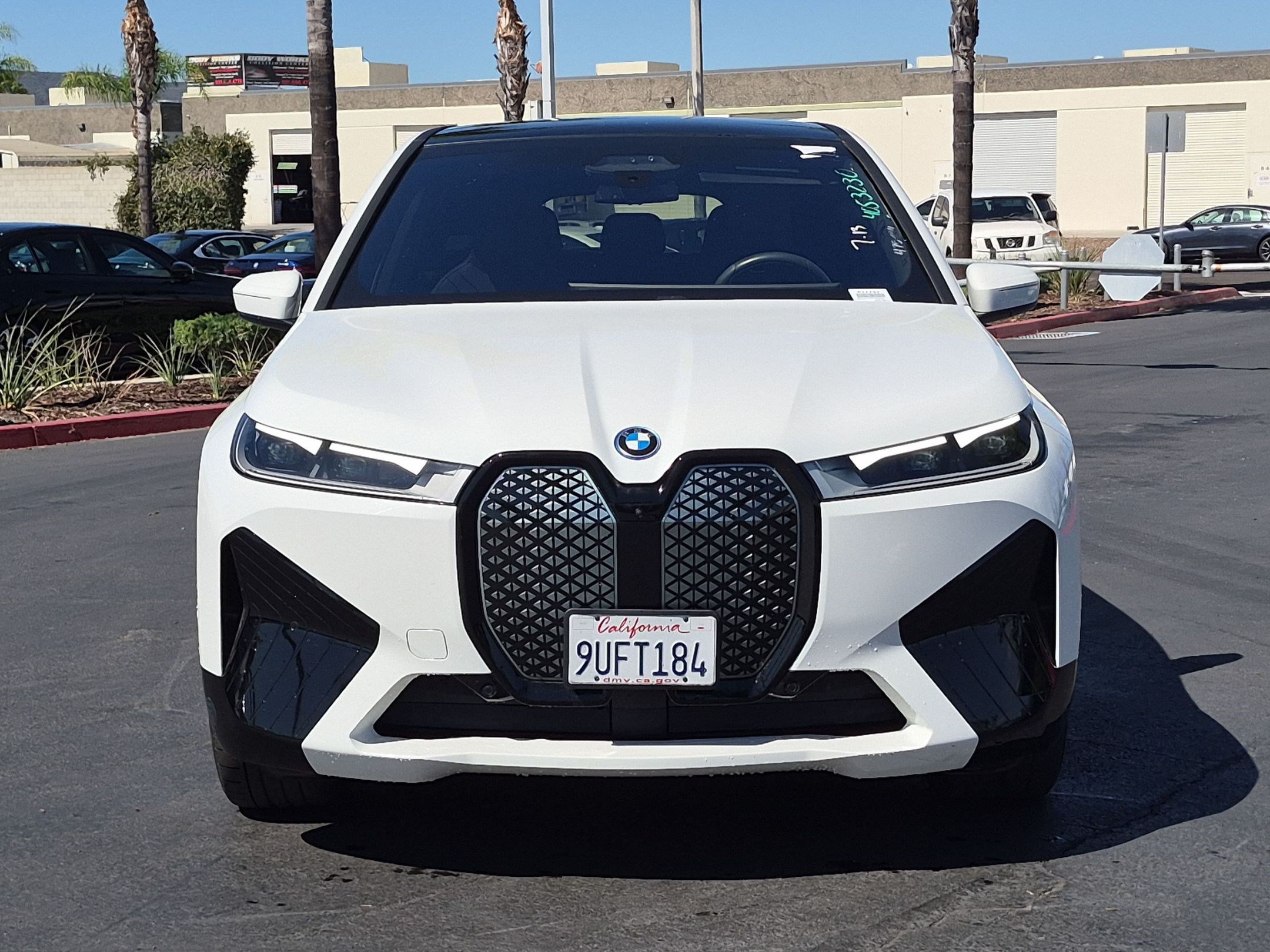 Certified 2025 BMW iX xDrive50 AWD/4WD image 3
