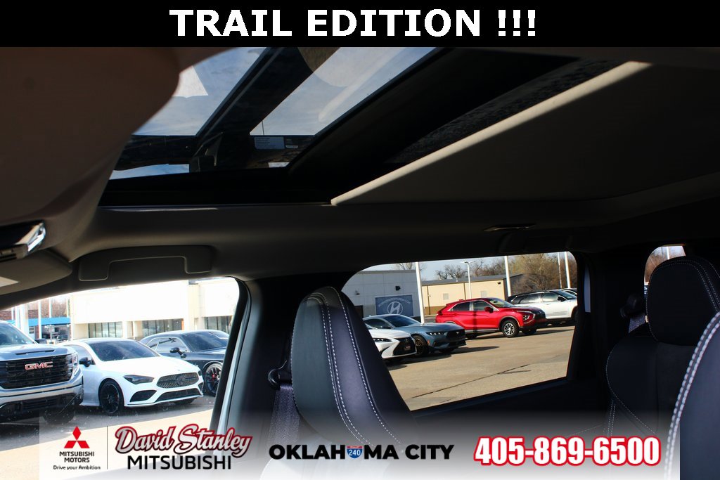 New 2026 Mitsubishi Outlander Trail Edition image 3