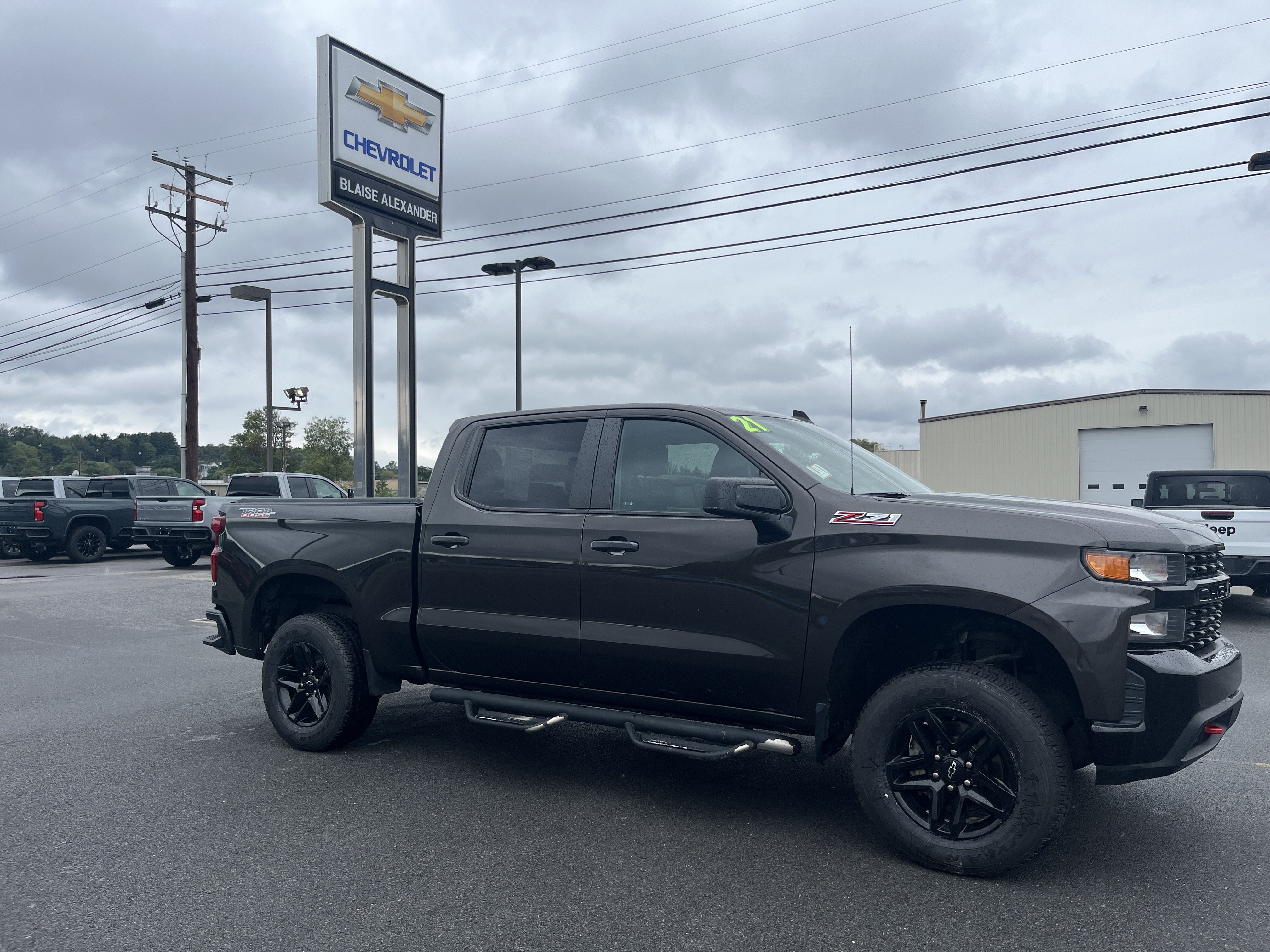 Used 2021 Chevrolet Silverado 1500 Custom Trail Boss AWD/4WD image 11