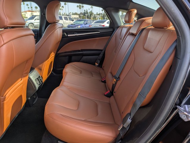 Used 2019 Ford Fusion Titanium FWD image 19