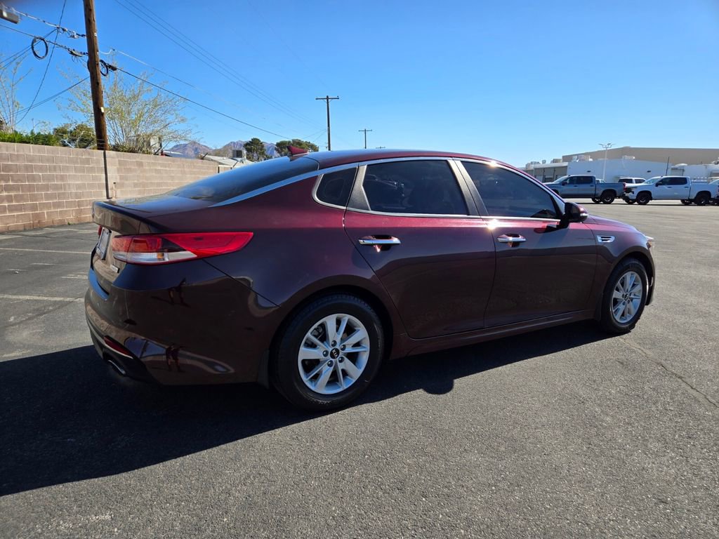 Used 2018 Kia Optima LX w/ Convenience Package image 5