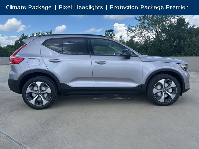 New 2026 Volvo XC40 B5 Plus w/ Protection Package Premier image 9