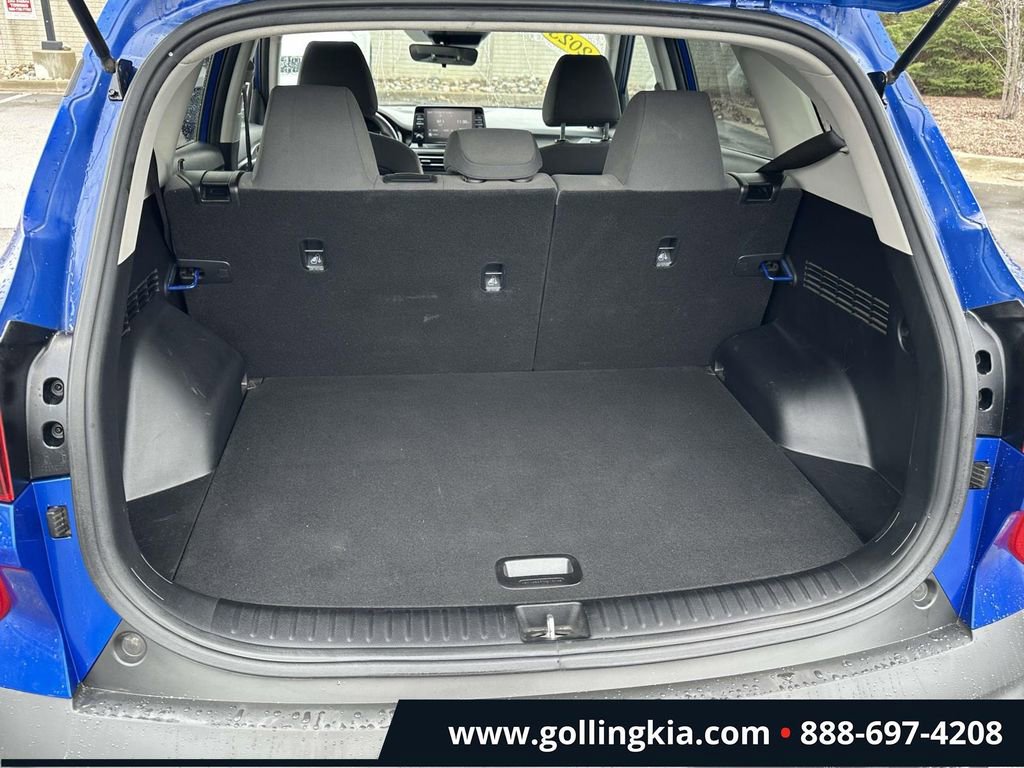 Used 2023 Kia Seltos LX image 9
